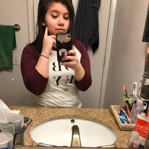 Meet your Posher, Maegan